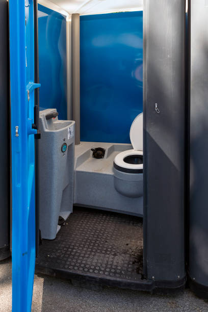 Affordable portable toilet rental in Glencoe, MN